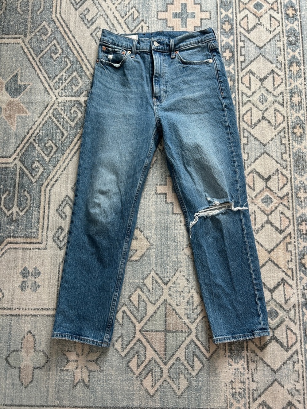 GAP Cheeky Straight Sky High Jeans in Medium Blue with Knee Rip